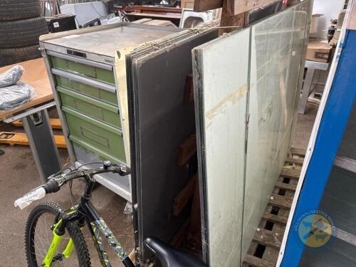 Pallet of mirrors