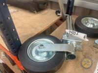 Jockey wheel with brackets