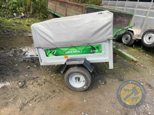 Car gardening trailer with cover