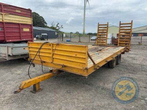 Yellow low loader 20ft long hydraulic ramps 8' tyres recently fitted new brakes