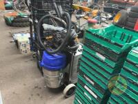 Industrial Hoover /washer - 3