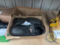 Titan Size 7 Safety Shoes