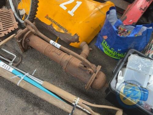 Miniature Cow Tail Pump