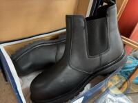 Size 12 Boots - 2