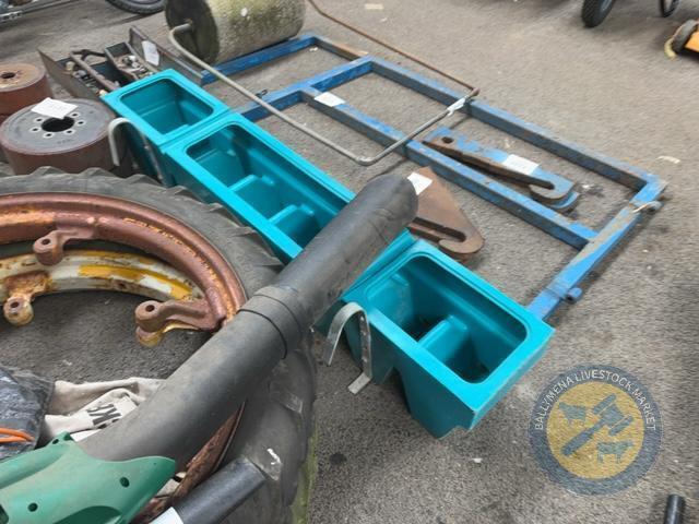 8 Teat Calf Feeder