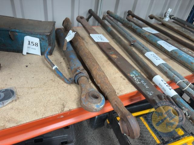 2x Ford Top Link Cat 2