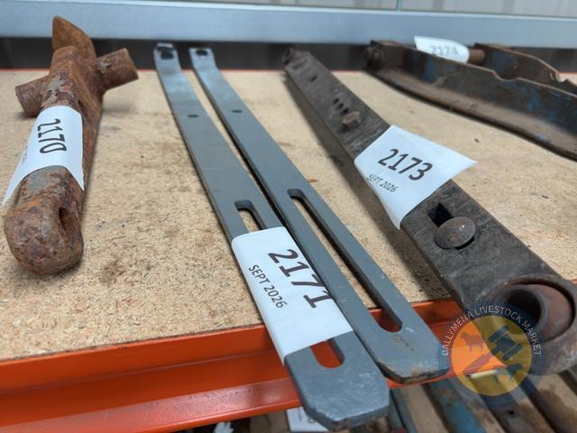 2x Link Arm Stays