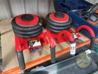 2x Air Jacks