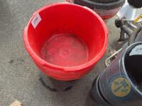 7x Red Tubs - 2