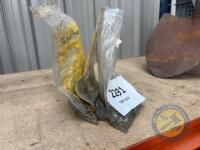 Krone Bolts - 2