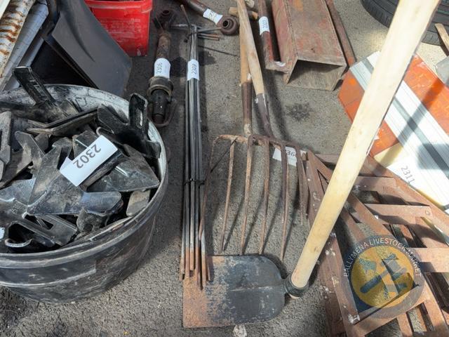 Gate Pins