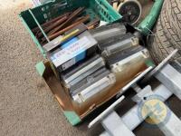 5x Bulk Head Lights & 4 Lamps - 2