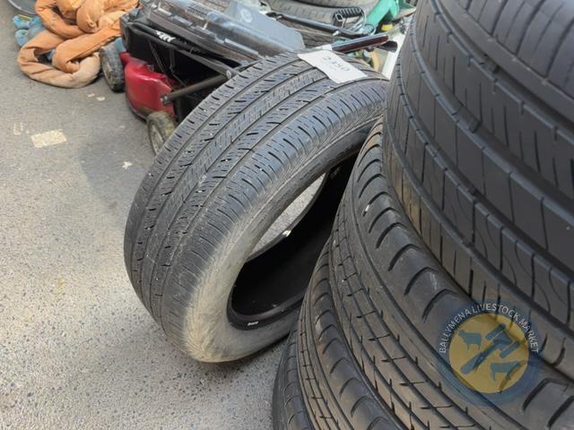 255-60 R18 Tyre