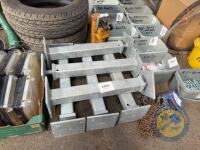 6 Galvanised Stands