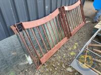2 4ft Antique Gates