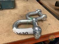 2 x 28mm Shackles