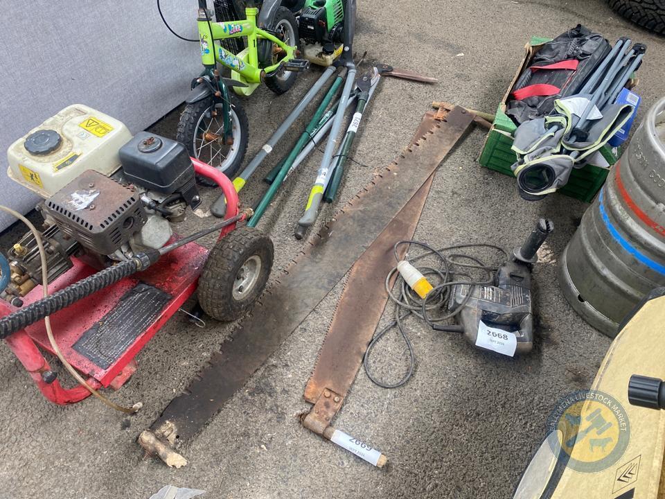 2x Cross Cut Saws