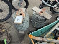 2x Barbed Wire