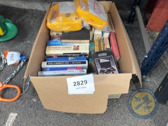 box lot of cassetts