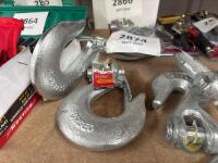 2 chain hooks