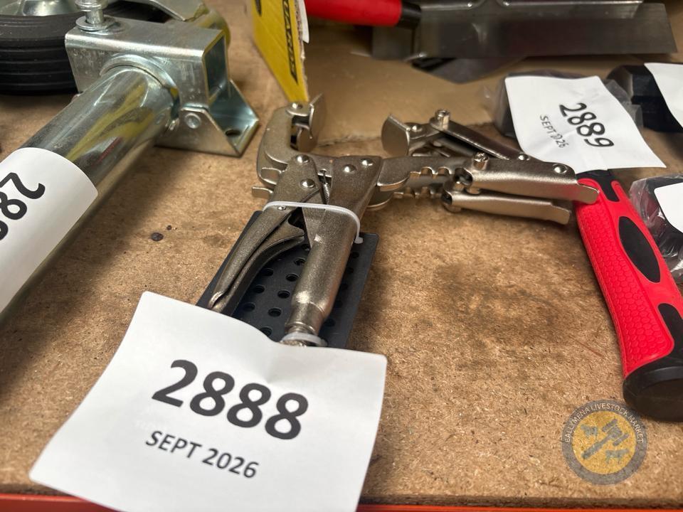 2 pairs 4 way locking clamps