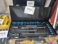 24 piece half inch drive socket set