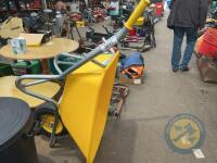 HD Yellow plastic wheel barrow - 2