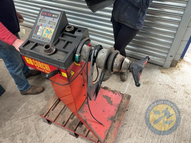 Wheel balancer
