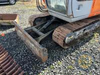 Farm Dispersal Lewis McClinton, Glenwherry - Hitachi 70 7tn Digger & 5x buckets including &pound;600 Riddell Bucket - 5