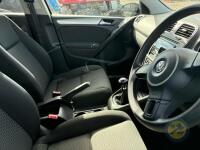 Volkswagen Golf MK6 1.6L TDI 2012 - 6