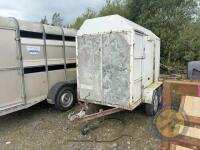 Tandem Axle Box Cattle Trailer with 2x Spare Tyres