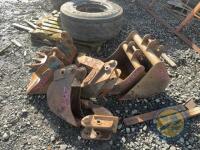 Selection of Digger Buckets with 25mm Pins. 90mm Centers.