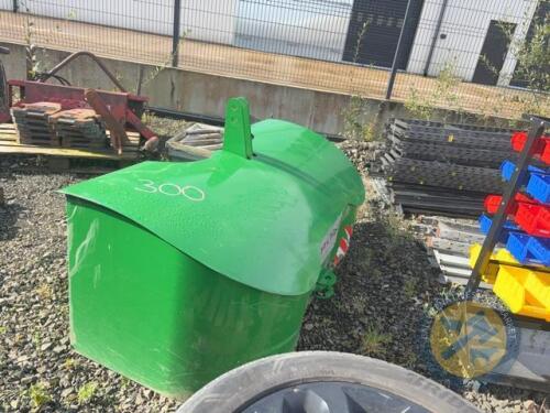Proforage 1500kg Weight Block and Toolbox