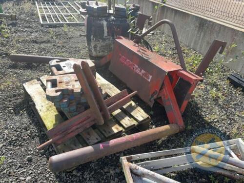 Red Bale Squeeze