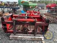 Red Sheargrab c/w Manitou Brackets - 3