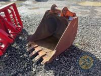 13 Tonne Digger Bucket