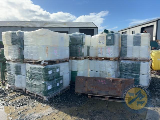 Approx 400 25 Litre Empty Drums