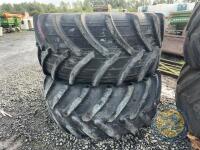 2x 800/65 R32 Tyres