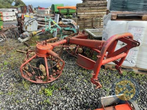 Haybob Comes with Gate