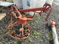 Haybob Comes with Gate - 3