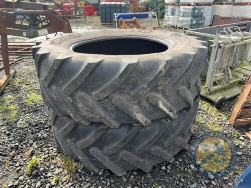 2x 520/70 R38 Michelin Tyres