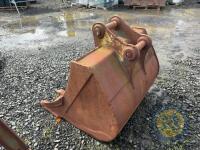Digger Bucket 65mm Pins - 4