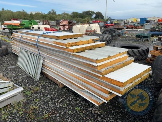 2 Bundles of Insulation Panel