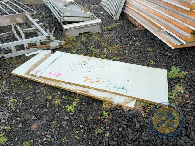 2x Insulated Side Panels