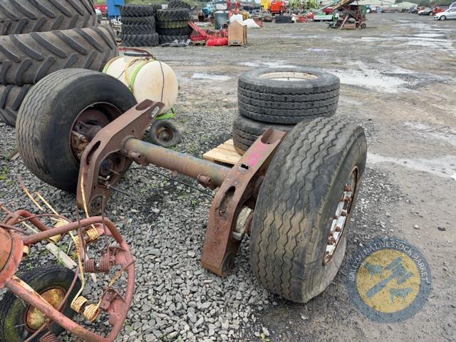 Lorry Axle with 2 Wheels & 2x 10 Stud Complete Wheels with Tyres