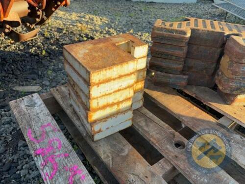 5x Small Tractor Weights