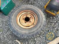 2x Land Rover Wheels - 2