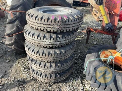 Rims & Tyres Heavy Duty Split Rims 700/15 6 Stud 3x 6 Ply & 2x 8 Ply