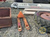 Pallet Truck - 4