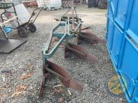 Ransomes 3 Furrow Plough with Spare Parts - 4